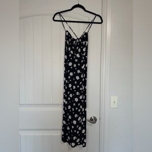 Forever 21 Black and White Floral Midi Dress